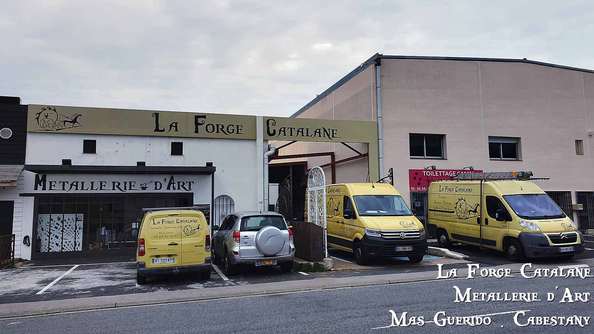 Facade atelier forge catalane.jpg